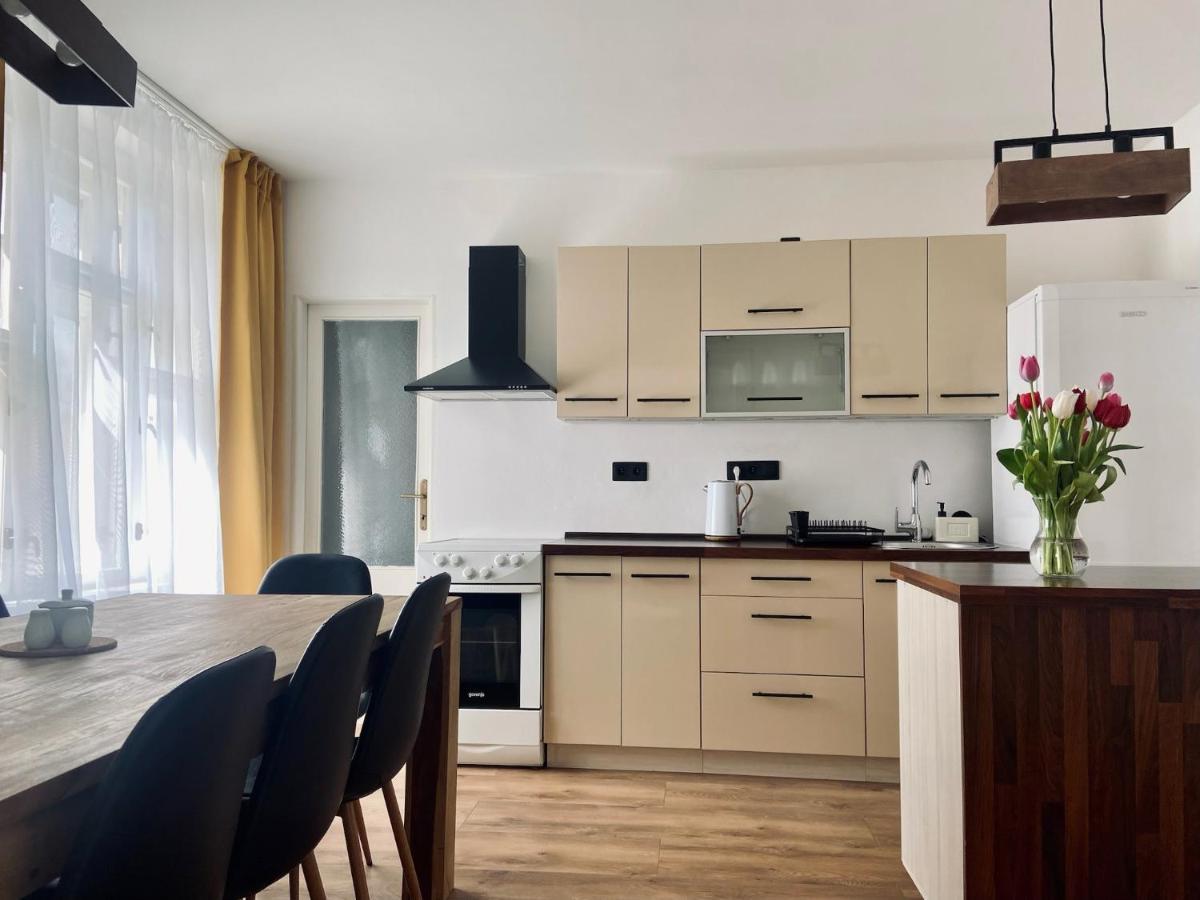 Apartman Teplice Nad Metuji Exterior photo